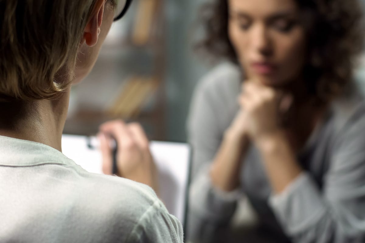 postpartum depression treatment through therapy sessions