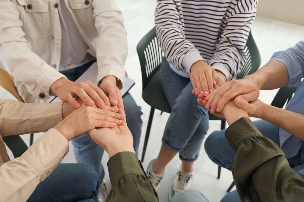Support group for people recovering from cocaine addiction